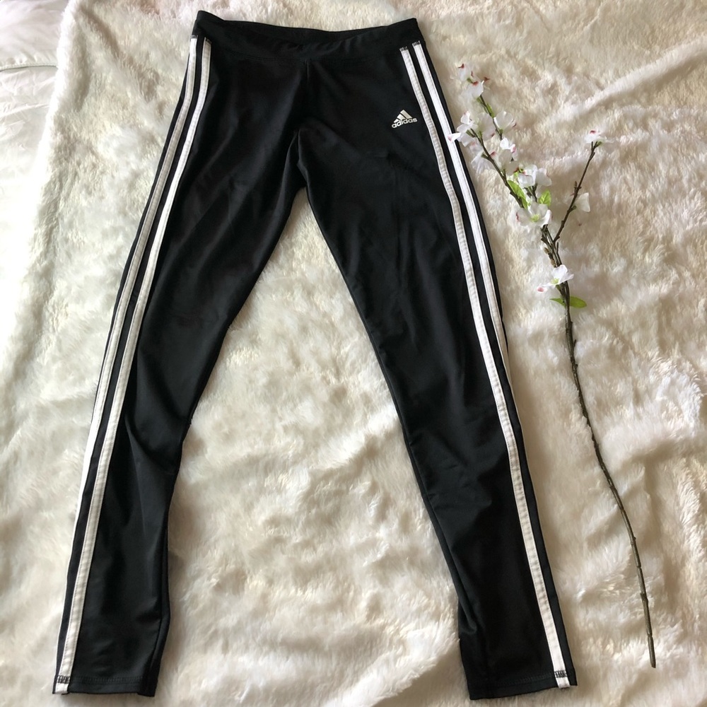 👧🏻 Girls black and white ADIDAS leggings/tights